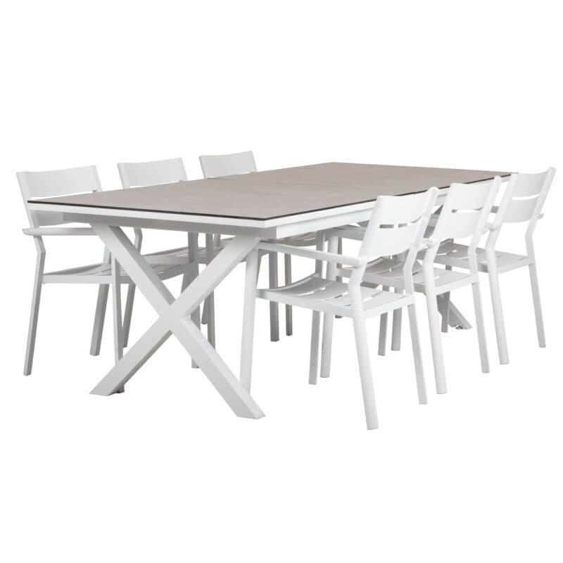 Brafab "Delia" Stapelstuhl mit Armlehnen, Aluminium weiß mit Gartentisch "Hillmond"